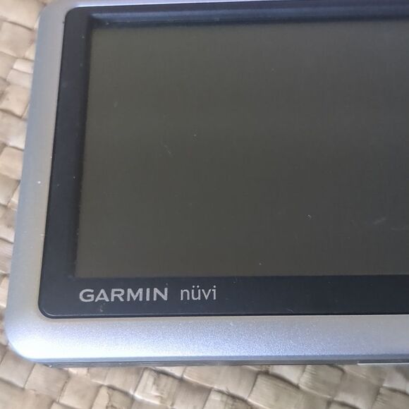 Garmin Nuvi 1200 Plug in Car Navigation System - Picture 7 of 11